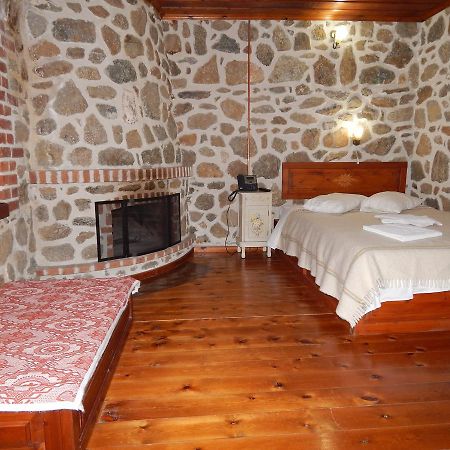 Ξενώνας Αριάδνη - Guesthouse Ariadni Lemos Екстериор снимка
