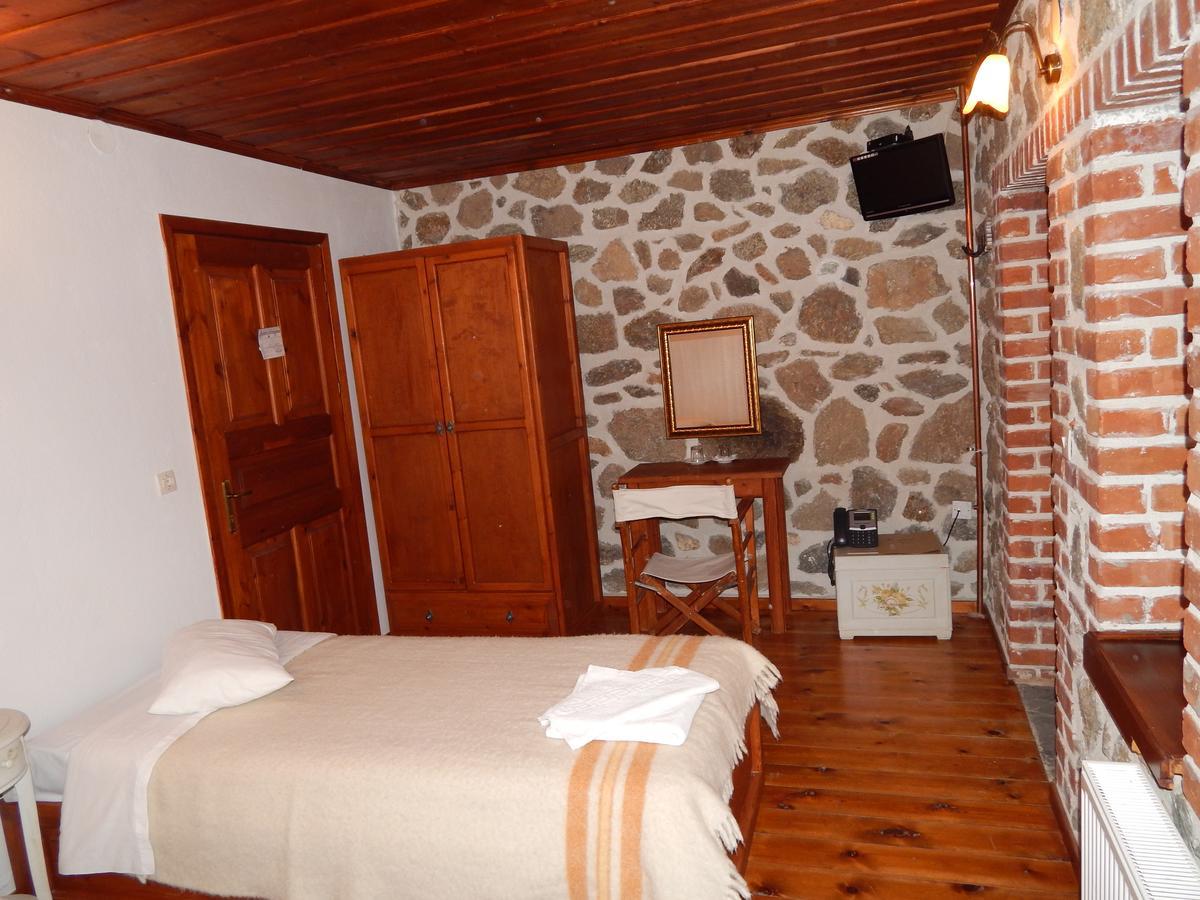 Ξενώνας Αριάδνη - Guesthouse Ariadni Lemos Екстериор снимка