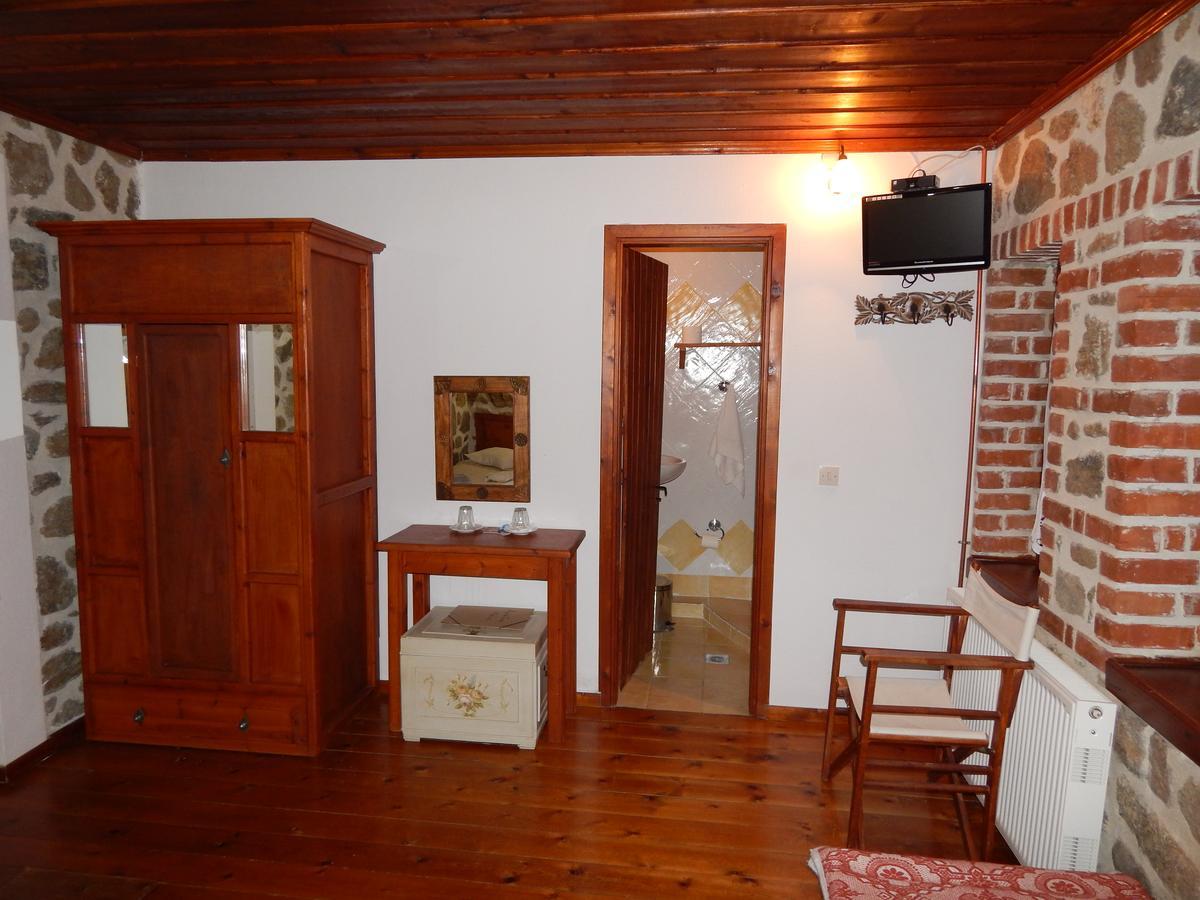 Ξενώνας Αριάδνη - Guesthouse Ariadni Lemos Екстериор снимка